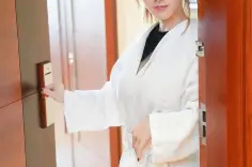 从‘南艺校花’到被封杀：刘露的堕落史与娱乐圈警示