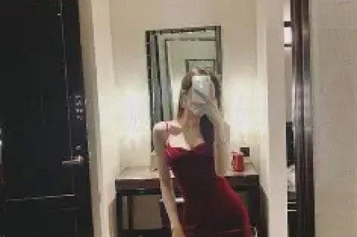 人前清纯人后疯狂？这4位情史混乱的女星每个都颠覆你的想象